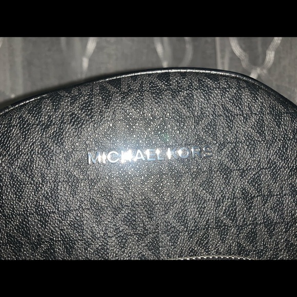 Michael Kors Abbey Bag main image 6